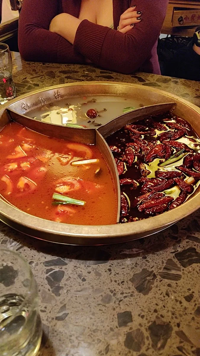 ShooLoongKan HotPot Restaurant Chinesisches Fondue – Atmosphäre in Berlin