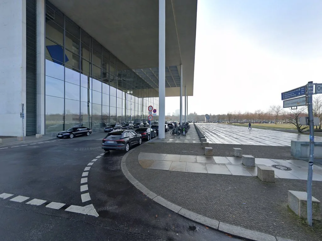 Regional Tours - Start Tour Regierungsviertel Reichstag – Street View & 360°-Fotos in Berlin