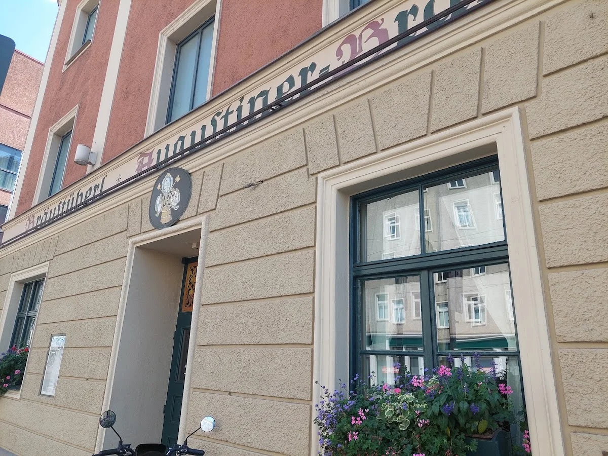 Augustiner Bräustuben – Bayerisches Restaurant in München, Bayern