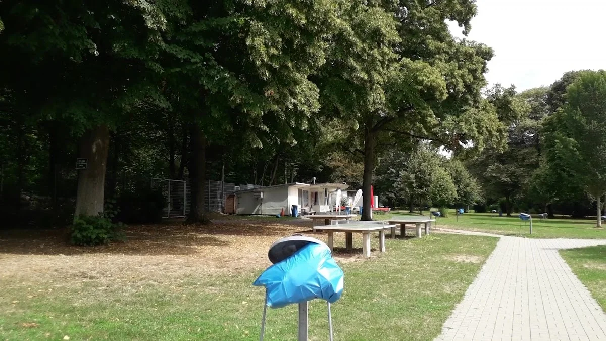 Hallen- und Freibad Wiembachtal - Das Freibad öffnet täglich von 8 - 18 Uhr – Freibad in Leverkusen, Nordrhein-Westfalen