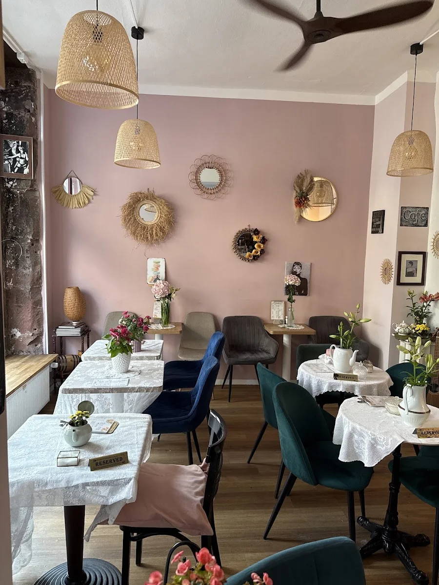 Le Petit Café – Café in Frankfurt am Main, Hessen