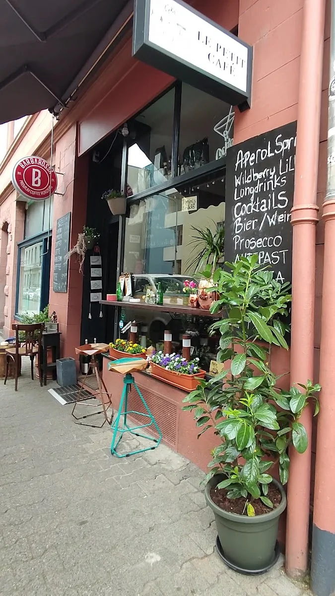 Le Petit Café – Café in Frankfurt am Main, Hessen