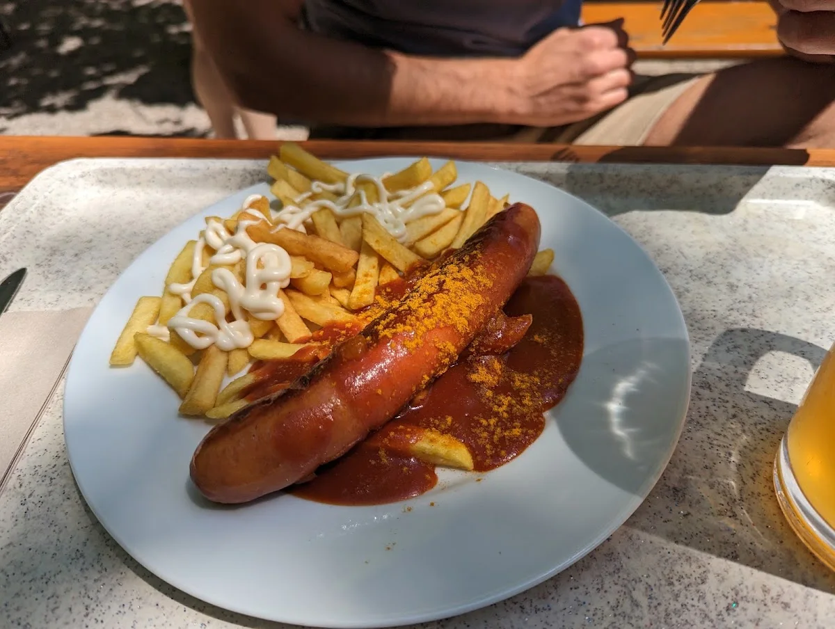 Biergarten & Eventlocation Waldheim – Currywurst in München, Bayern
