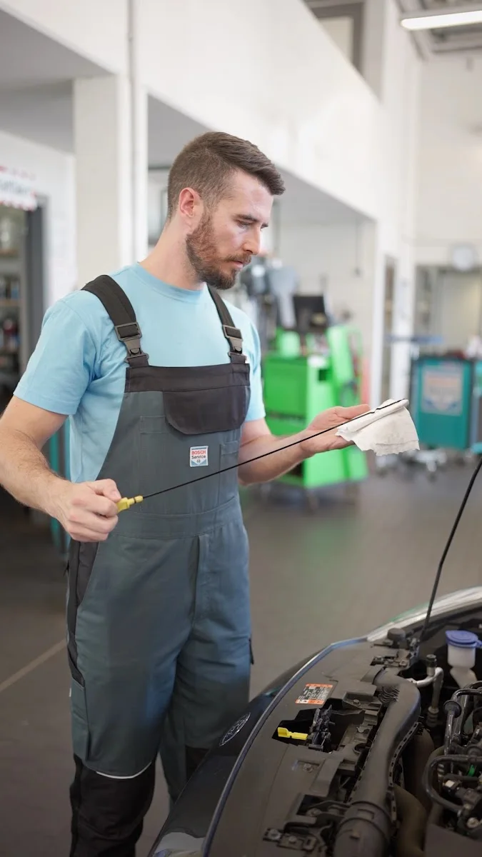 Bosch Car Service - ADAC Mobilitätscenter Martin Cuvenhaus e.K. – Vom Inhaber in Bonn, Nordrhein-Westfalen