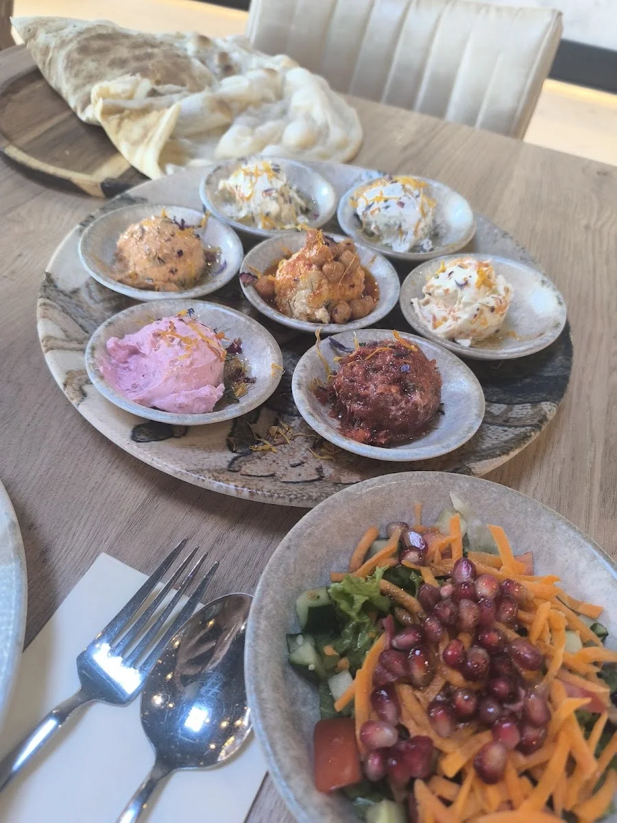 ÂMÂDE Restaurant – Hummus in Köln, Nordrhein-Westfalen