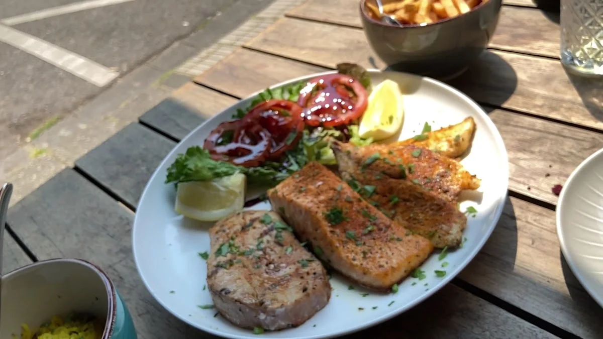 Die Kurve – Restaurant mit Essen zum Mitnehmen in Düsseldorf, Nordrhein-Westfalen