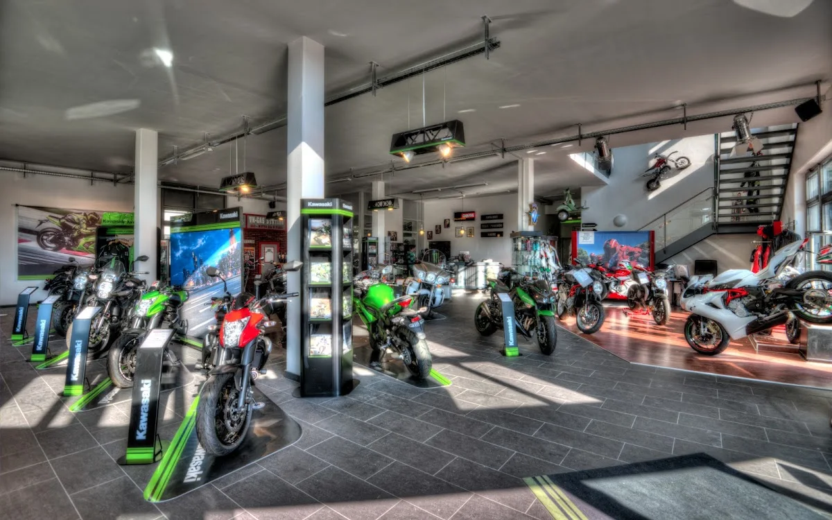 Kawamotor Motorradvertrieb GmbH – Innenansichten in Garching bei München, Bayern