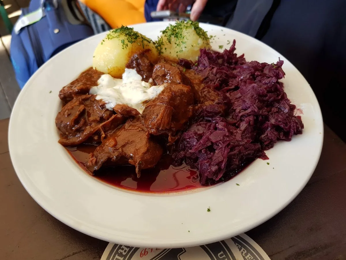 Das Lemke - Biergarten, Brauerei, deutsche Küche – Sauerbraten in Berlin