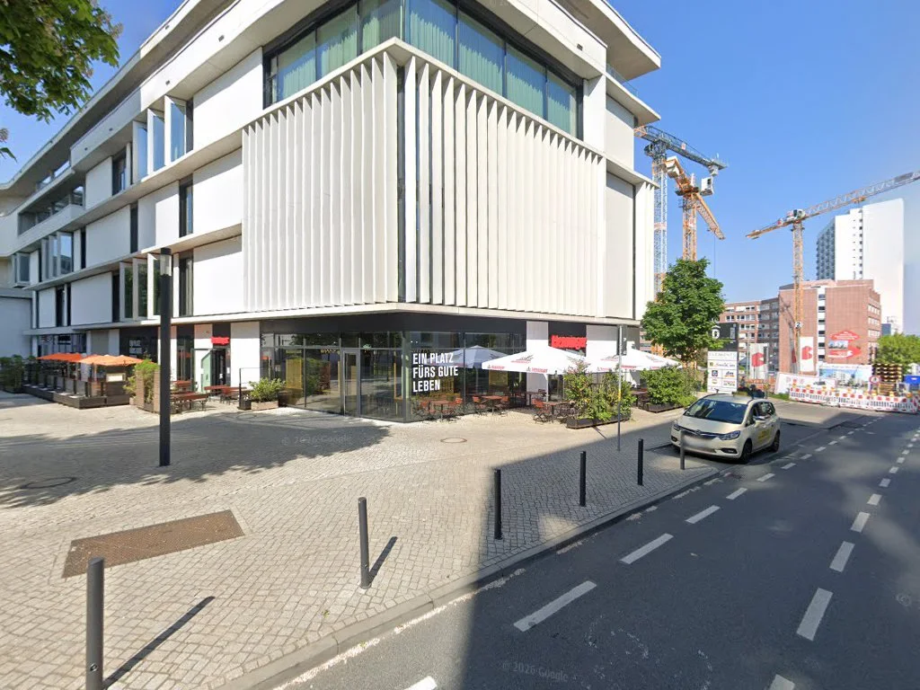 Henninger am Turm das Frankfurter Brauhaus GmbH – Street View & 360°-Fotos in Frankfurt am Main, Hessen