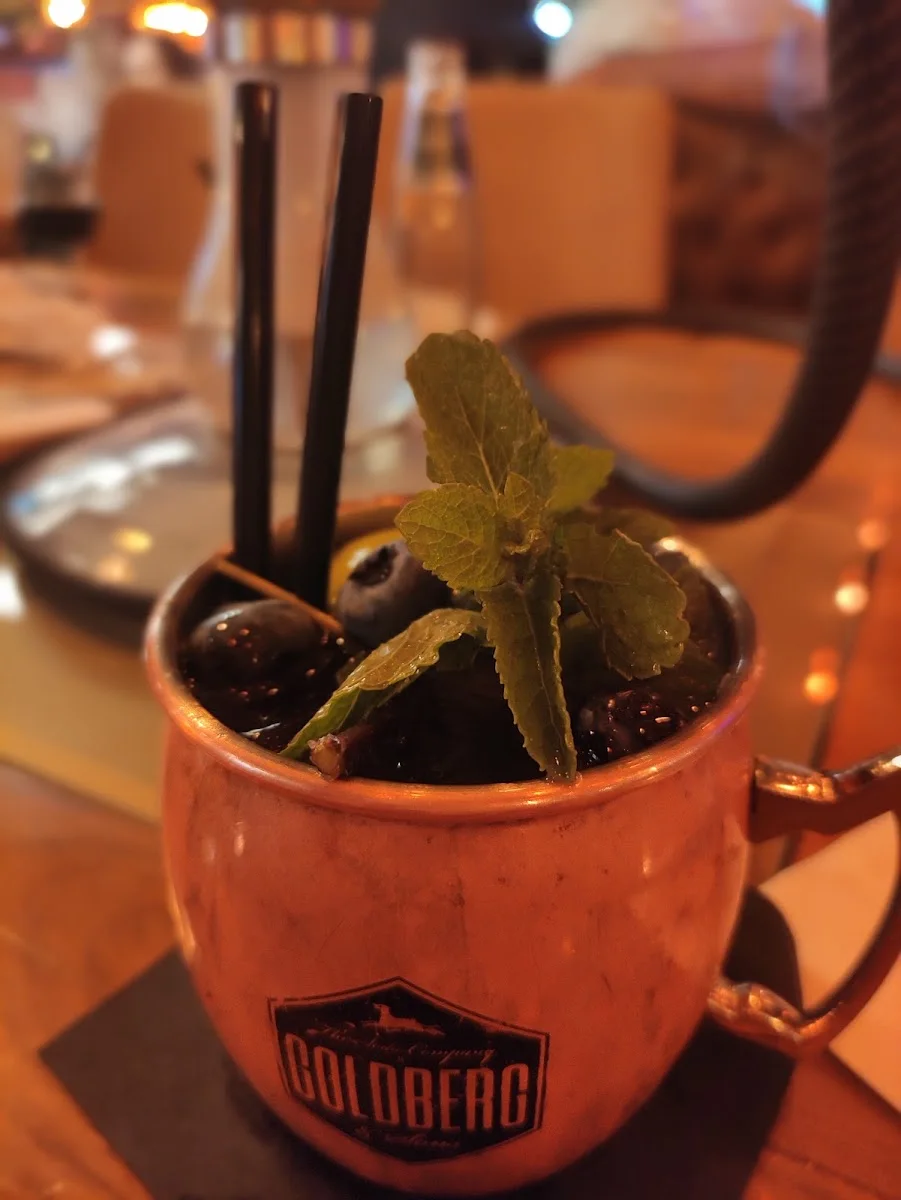 Keyfi Sefa – Moscow Mule in Berlin