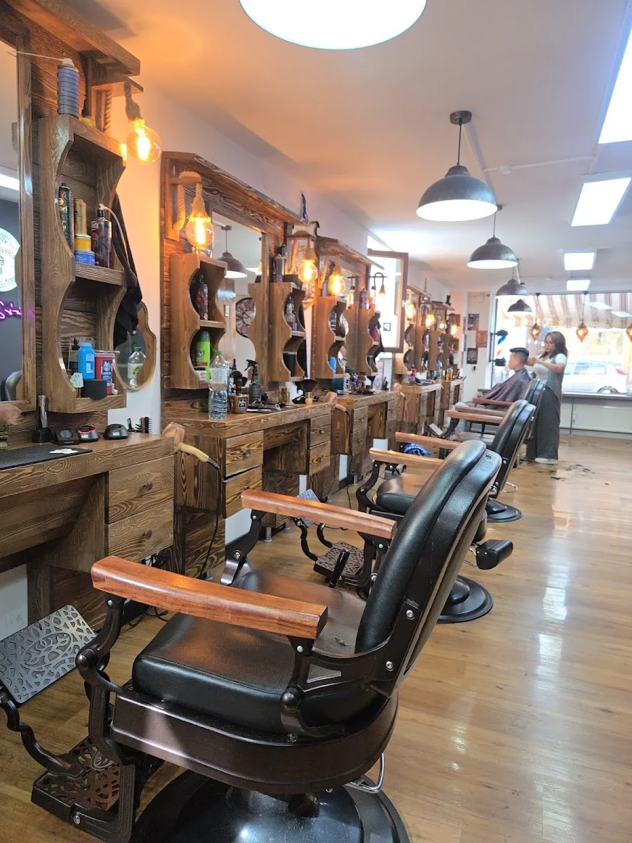 Anmar’s Barbershop – Frisur in Augsburg, Bayern