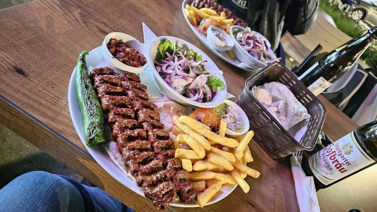 Grillpalast – Essen und Trinken in Leinfelden-Echterdingen, Baden-Württemberg