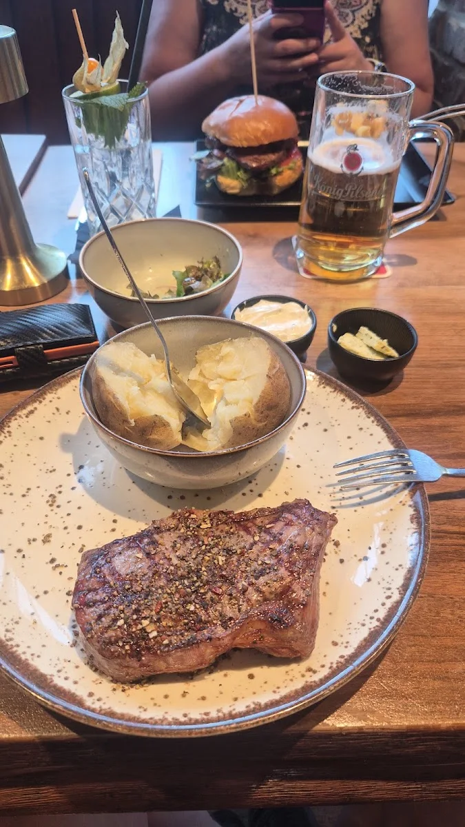 Garrison Steakhouse – Burgerrestaurant in Hamburg