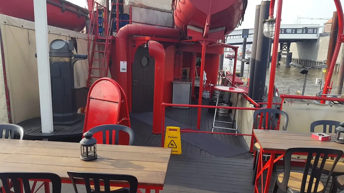 Das Feuerschiff LV 13 – Atmosphäre in Hamburg