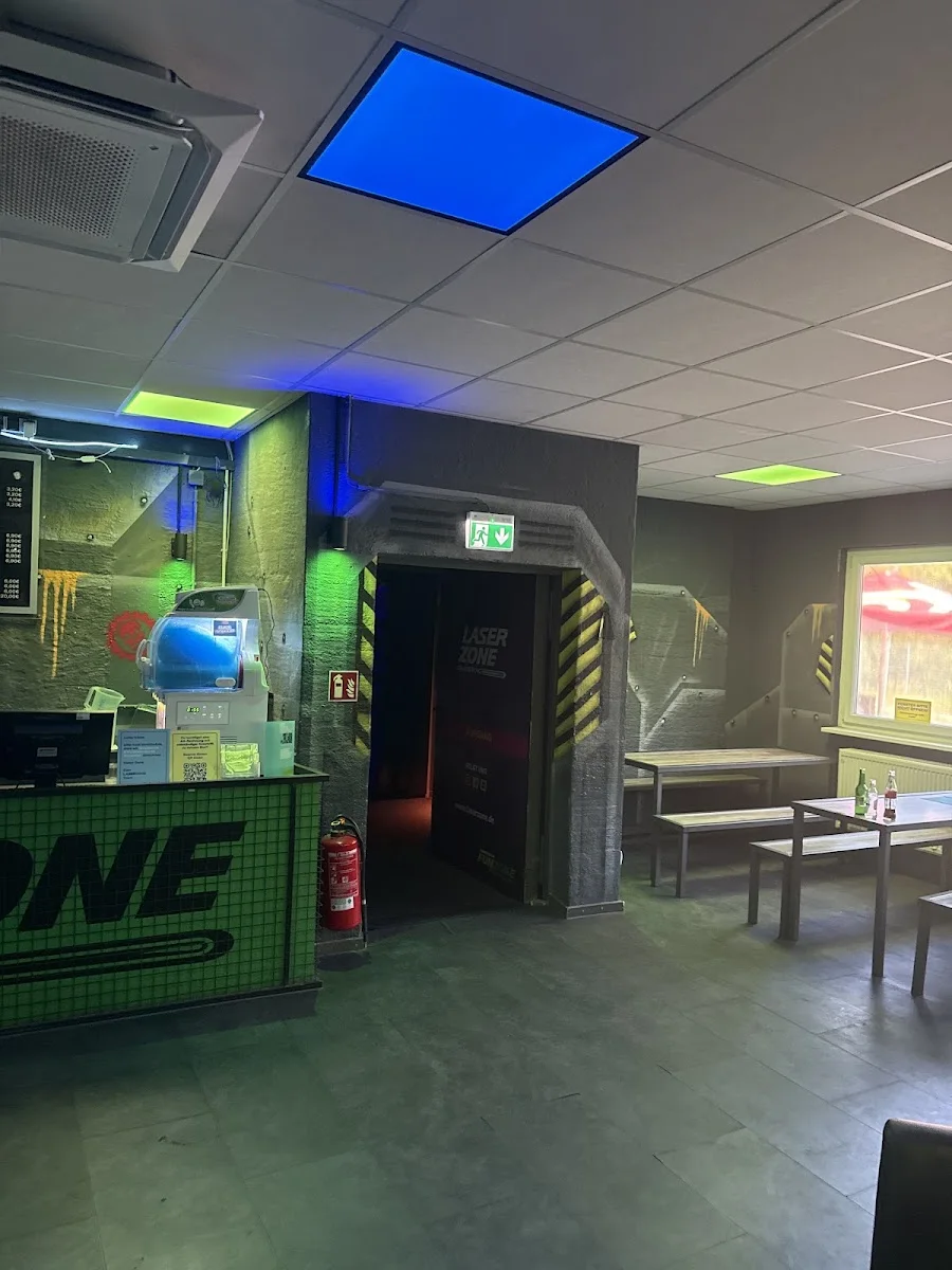 Paintball München | PaintballZone – Veranstaltungsstätte in Garching bei München, Bayern