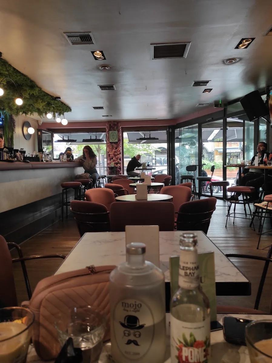 Mojo day & night | Cafe - Bar – Atmosphäre in Offenbach am Main, Hessen