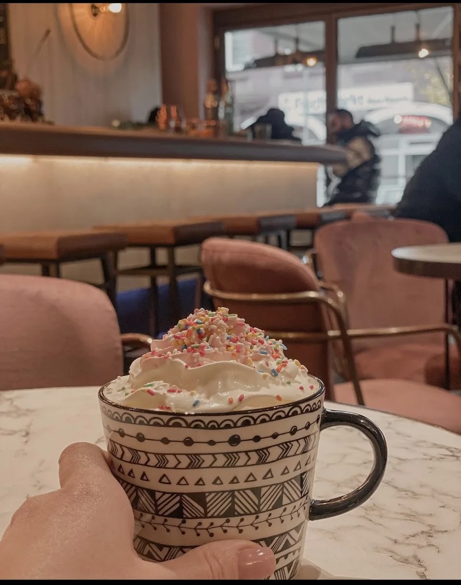 Mojo day & night | Cafe - Bar – Kaffee in Offenbach am Main, Hessen