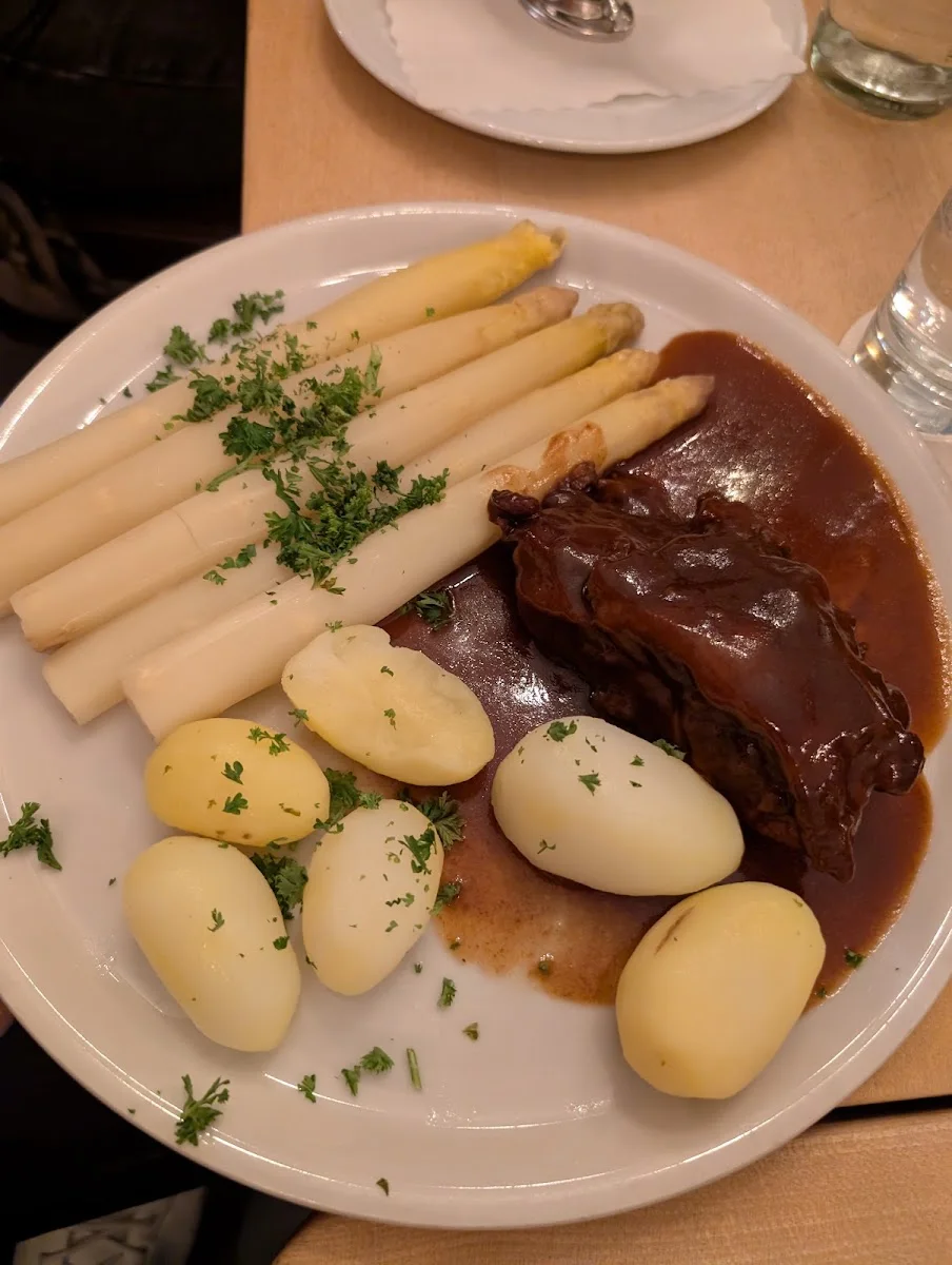 Bier-Esel – Sauerbraten in Köln, Nordrhein-Westfalen