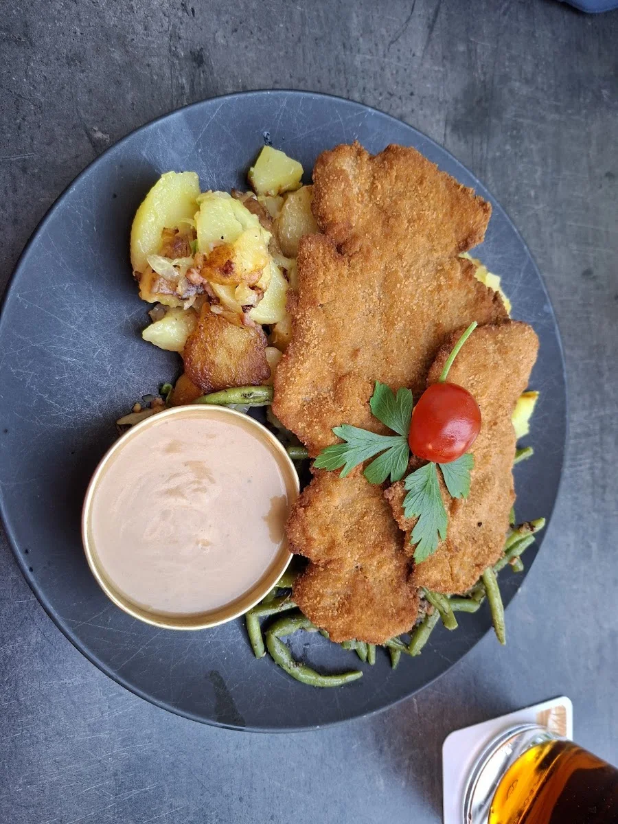 Cafe Hardenberg – Schnitzel in Berlin