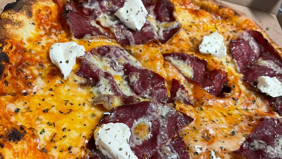 Pizzeria Donatella – Essen und Trinken in Stuttgart Feuerbach, Baden-Württemberg
