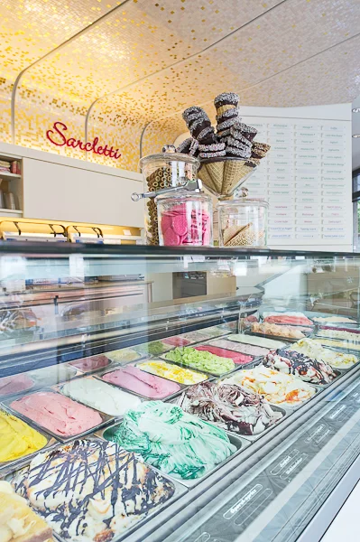 Eiscafé Sarcletti – Atmosphäre in München, Bayern