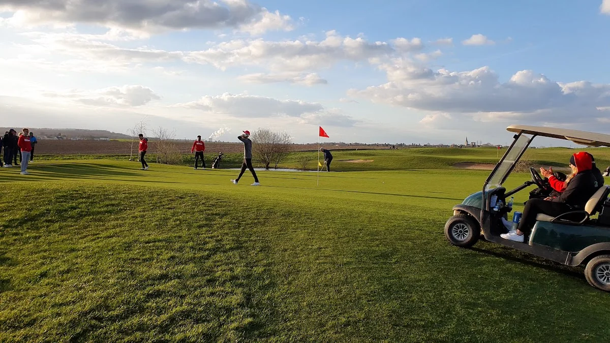 GolfCity Köln Pulheim – Golfplatz in Pulheim, Nordrhein-Westfalen