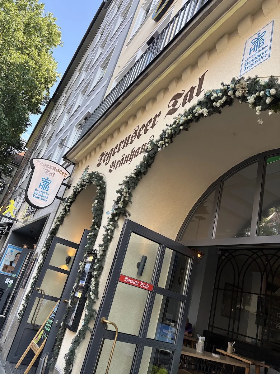 TEGERNSEER TAL - Bräuhaus – Restaurant in München, Bayern