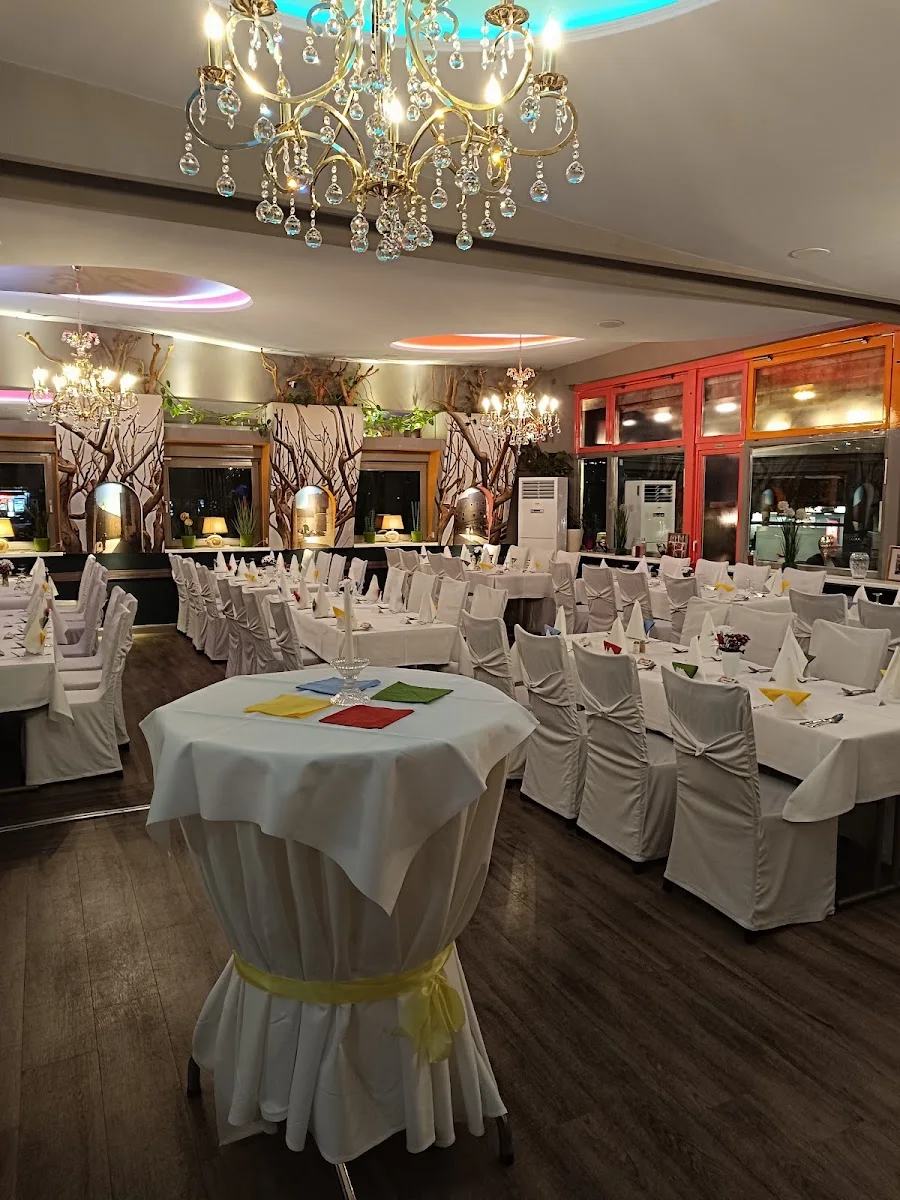 Restaurant Luisenhof & Dubrovnik – Atmosphäre in Hamburg
