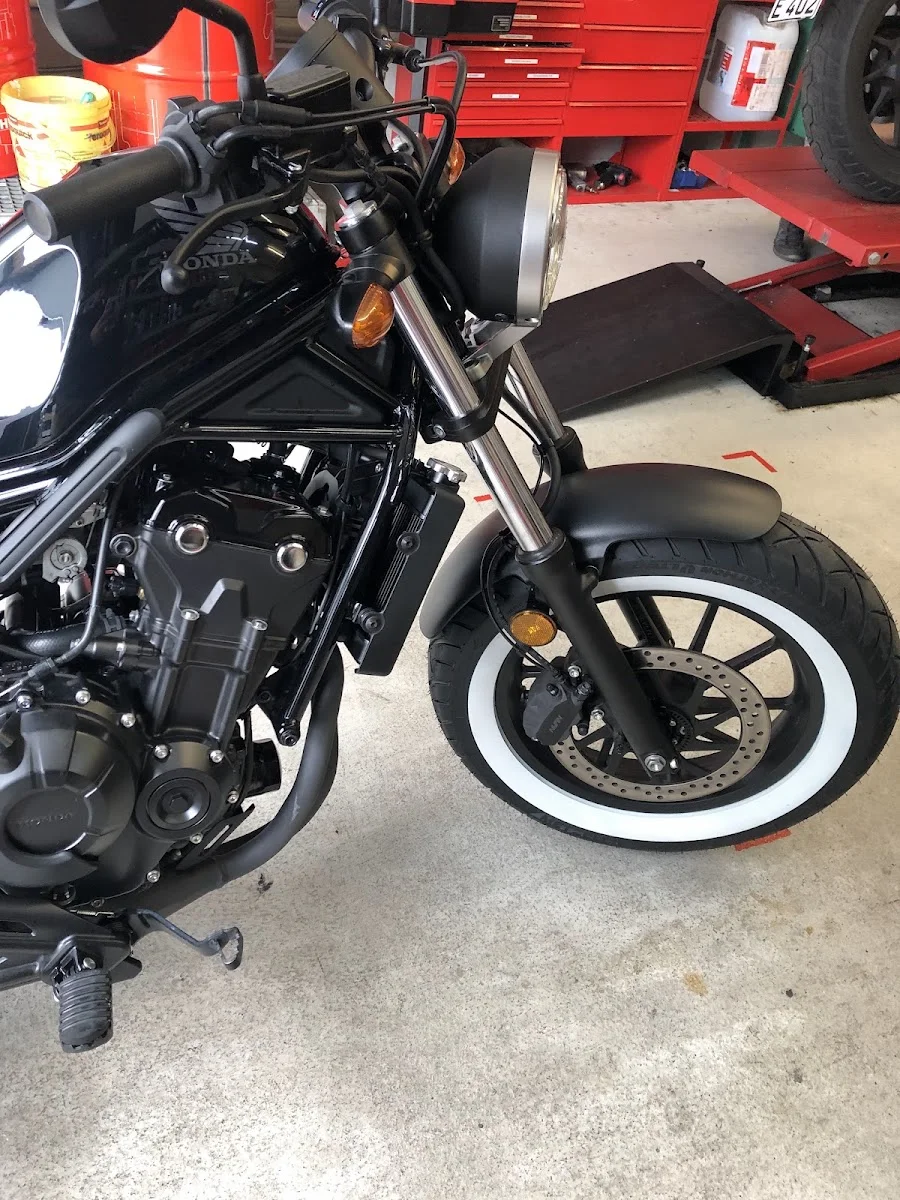Honda Evecan l Motorrad-Shop GmbH – Innenansichten in Fürstenfeldbruck, Bayern