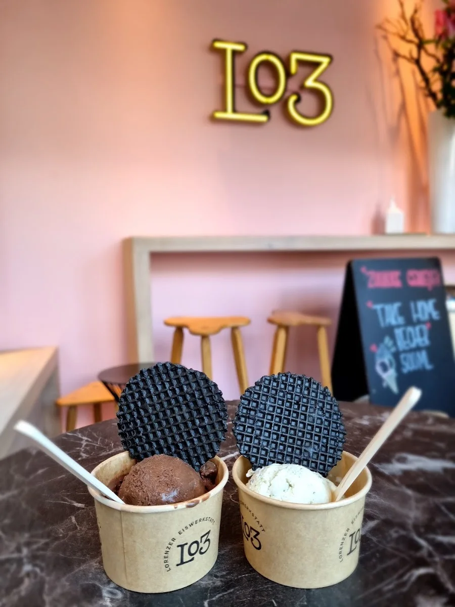 Lo3 Lorenzer Eiswerkstatt – Essen und Trinken in Nürnberg, Bayern