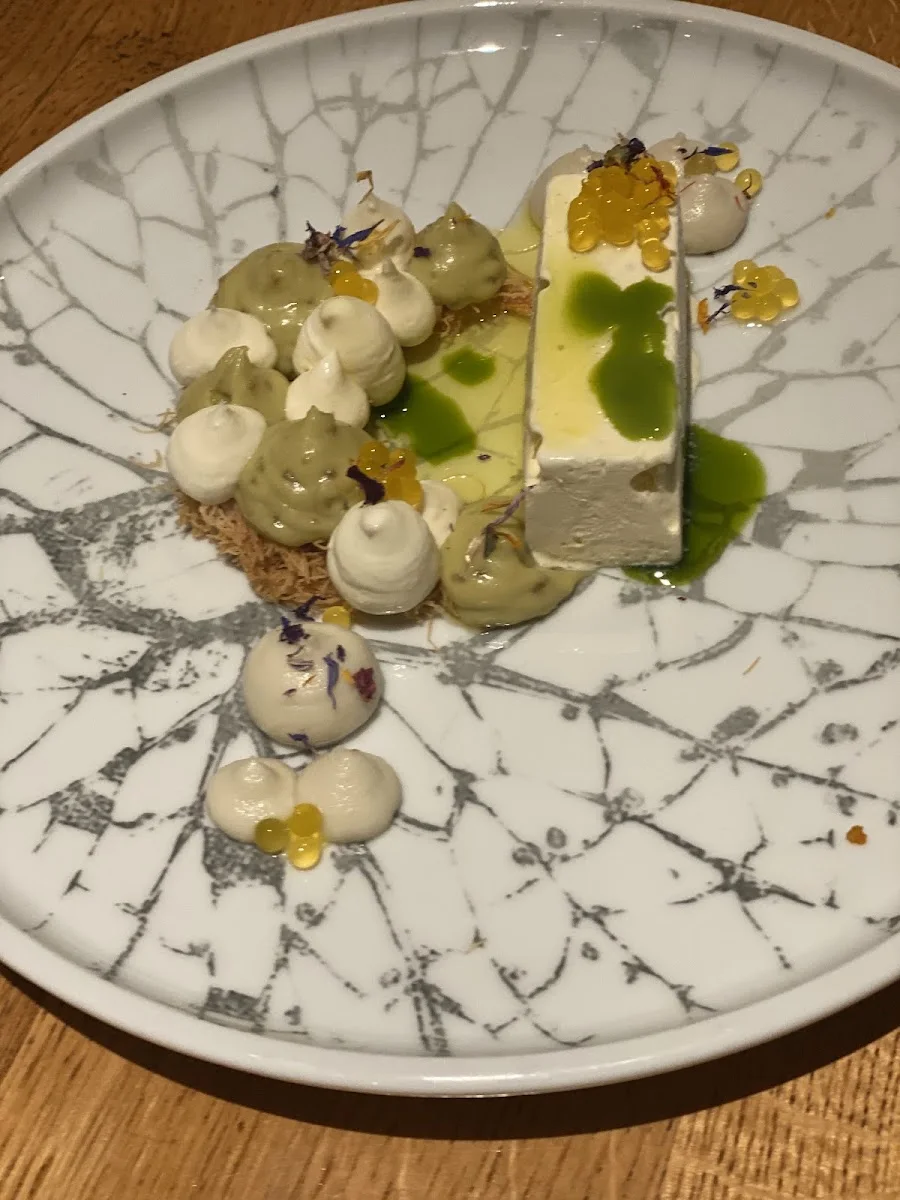 Eliá Restaurant – Vom Inhaber in Frankfurt am Main, Hessen