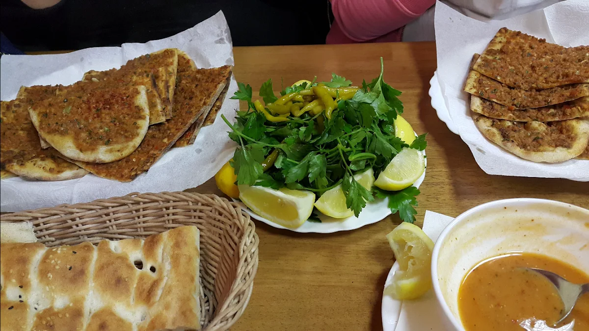 UZUN TAŞFIRINI - (Steinofen Pide Restaurant) – Lahmacun in Mannheim, Baden-Württemberg