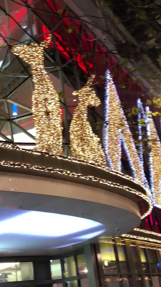 Shopping Center MyZeil – Innenansichten in Frankfurt am Main, Hessen