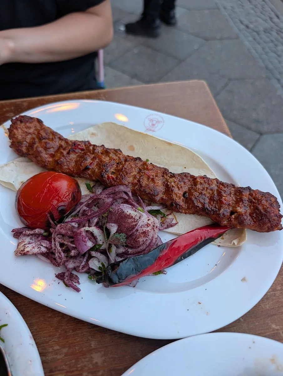 Adana Grillhaus Kreuzberg – Restaurant in Berlin