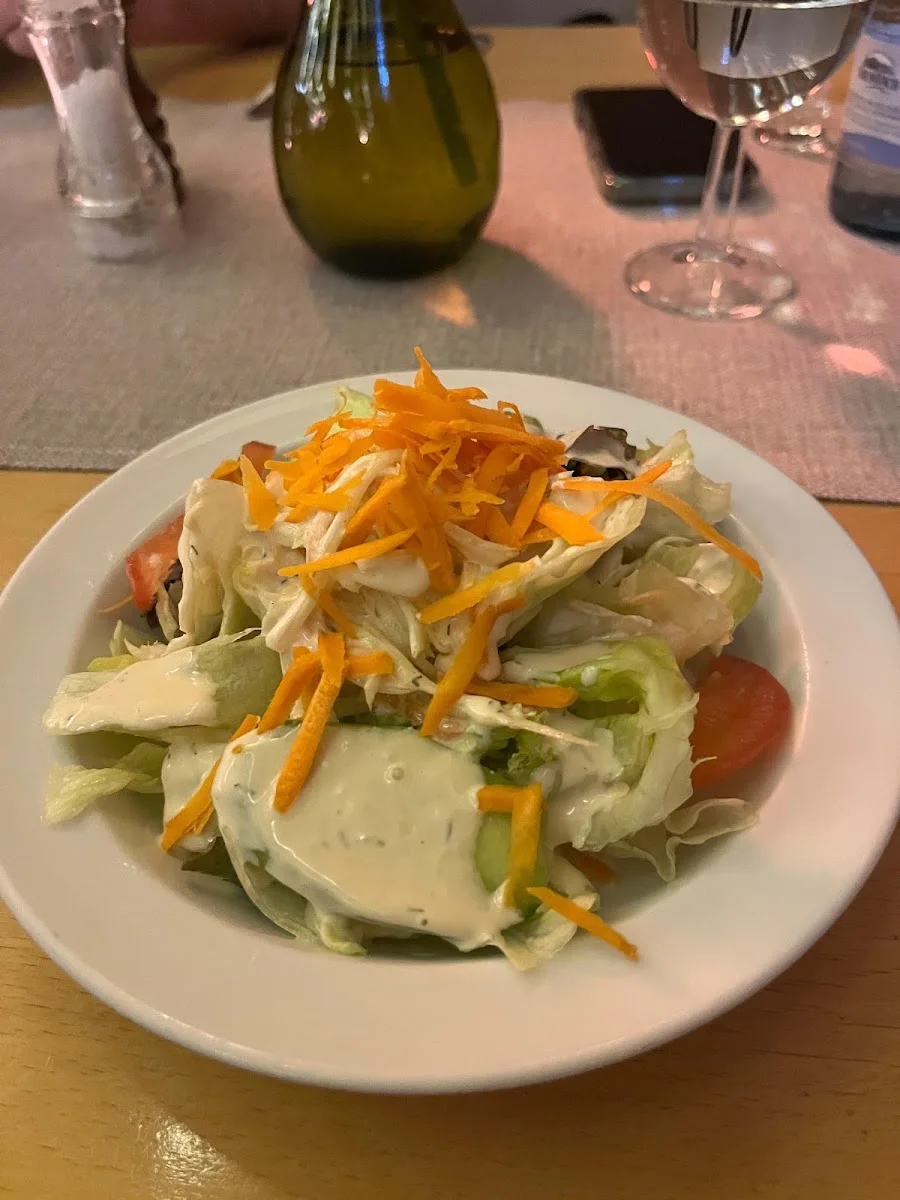 Restaurant Athen – Salat in Wangen im Allgäu, Baden-Württemberg