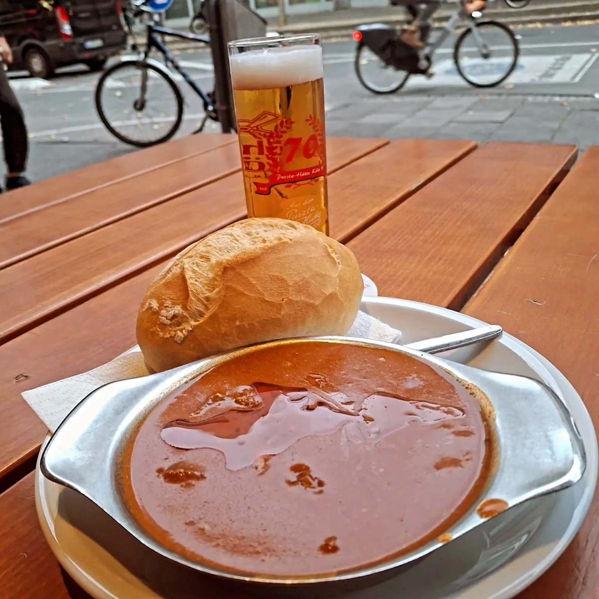 Puszta-Hütte Köln – Tomatensuppe in Köln, Nordrhein-Westfalen