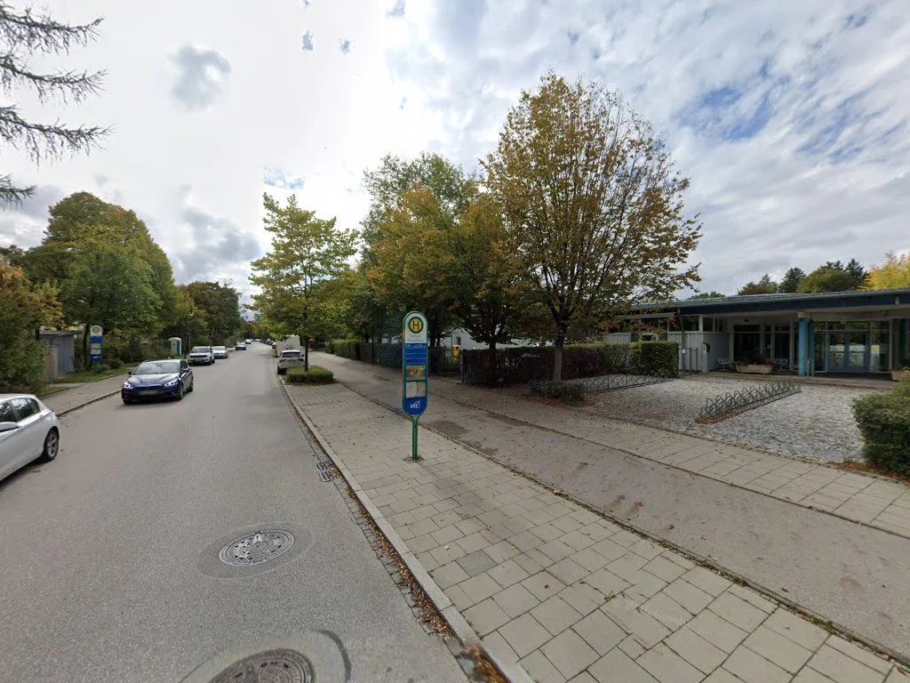 Freizeitbad Pullach i. Isartal – Street View & 360°-Fotos in Pullach im Isartal, Bayern