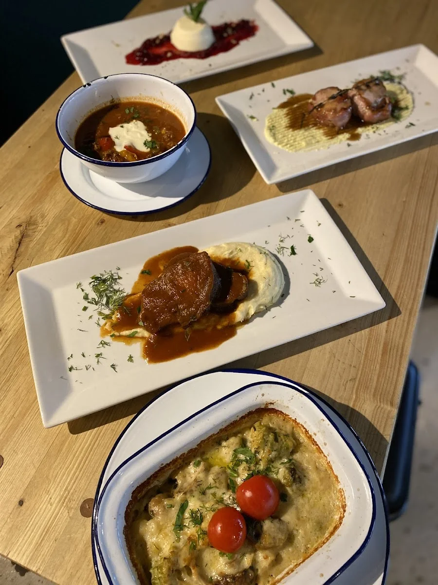 Kouzina Greekstreetfood & Wine – Essen und Trinken in Köln, Nordrhein-Westfalen