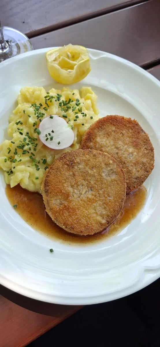 Gasthaus & Hotel zum ERDINGER Weißbräu München – Essen und Trinken in München, Bayern