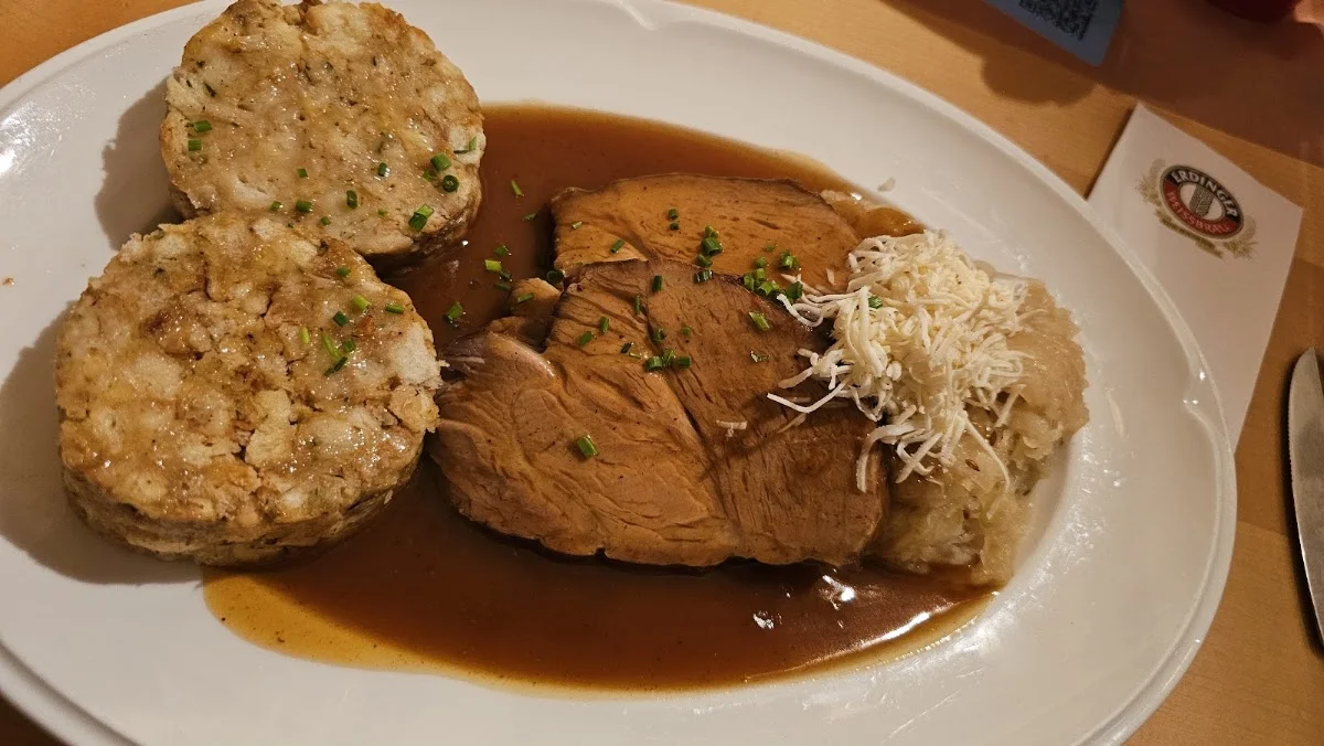 Gasthaus & Hotel zum ERDINGER Weißbräu München – Sauerkraut in München, Bayern