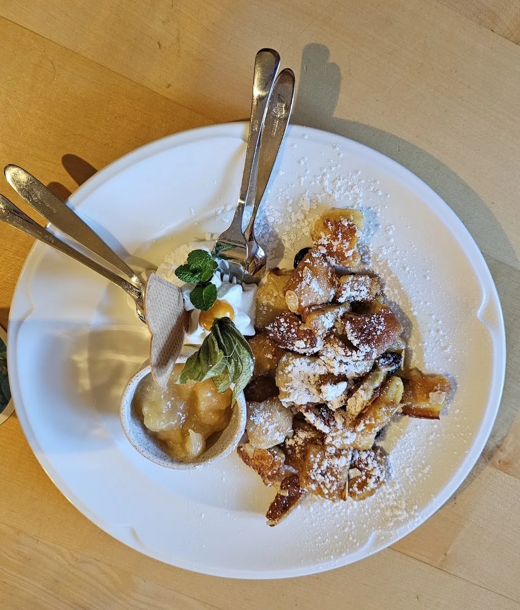 Gasthaus & Hotel zum ERDINGER Weißbräu München – Kaiserschmarrn in München, Bayern