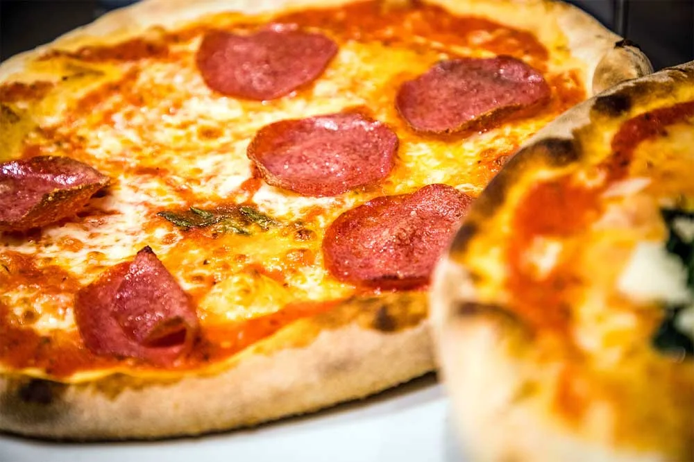 Osteria da Massimo (La Vita è Bella) – Pizza in München, Bayern