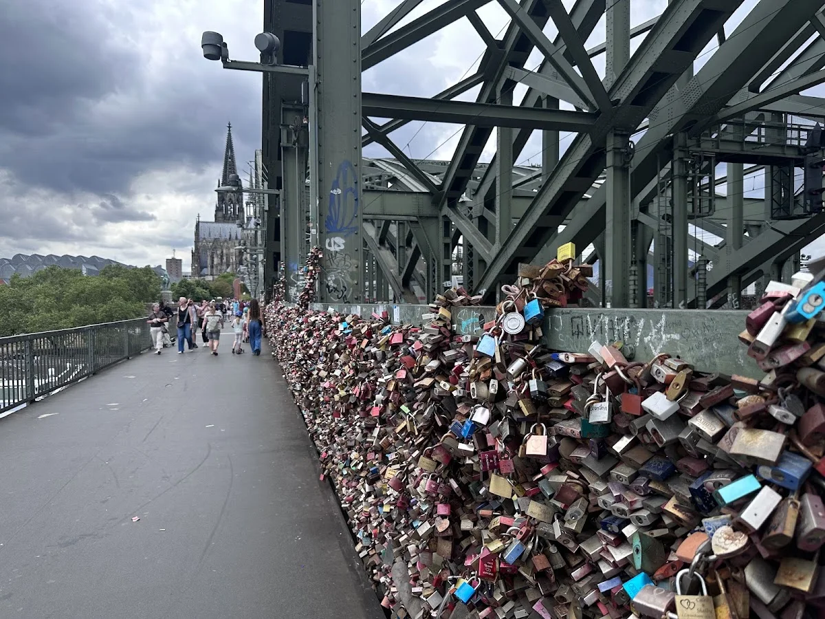 Hohenzollernbrücke – Brücke in Köln, Nordrhein-Westfalen