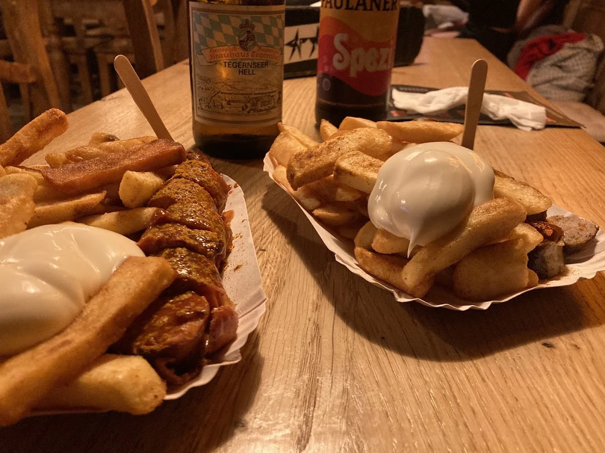 Restaurant Gute Nacht Wurst – Imbiss in München, Bayern