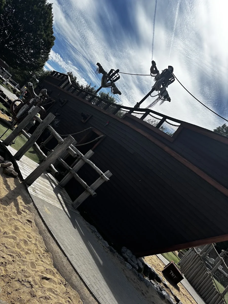 Adventure Minigolf Hamburg "Pirate´s Island" – Freizeitpark in Kisdorf, Schleswig-Holstein