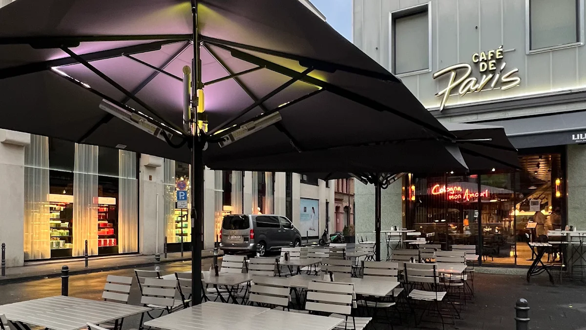 Café de Paris Cologne – Atmosphäre in Köln, Nordrhein-Westfalen