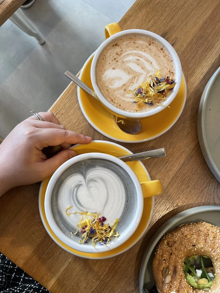 Sunny Side Up Westend – Cappuccino in Frankfurt am Main, Hessen