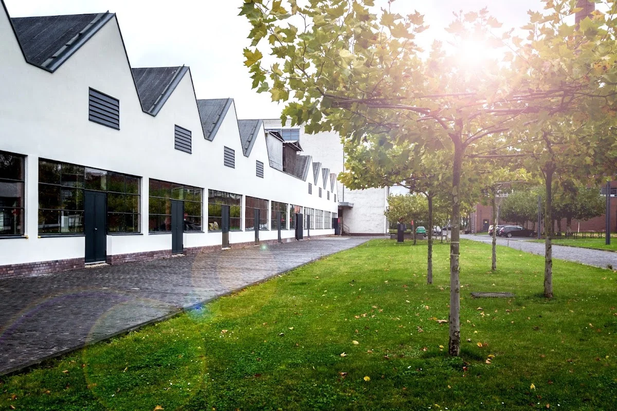 Mies van der Rohe Campus GmbH & Co. KG – Vom Inhaber in Krefeld, Nordrhein-Westfalen