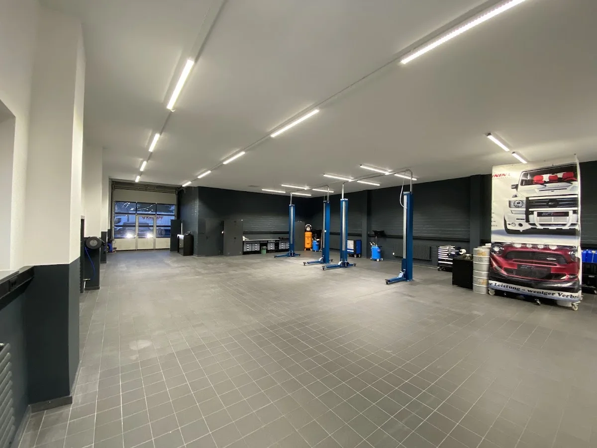 GRAF - Spezialist für BMW und Mercedes – Vom Inhaber in Hamburg Rahlstedt, Schleswig-Holstein