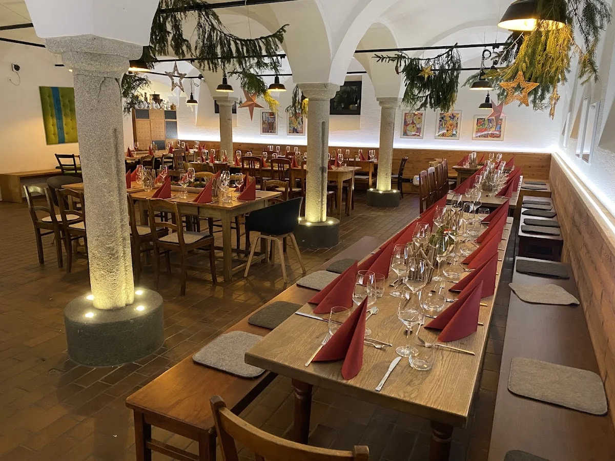 Bio Restaurant Land.Luft Leberfing am Biohof – Atmosphäre in Roßbach, Bayern